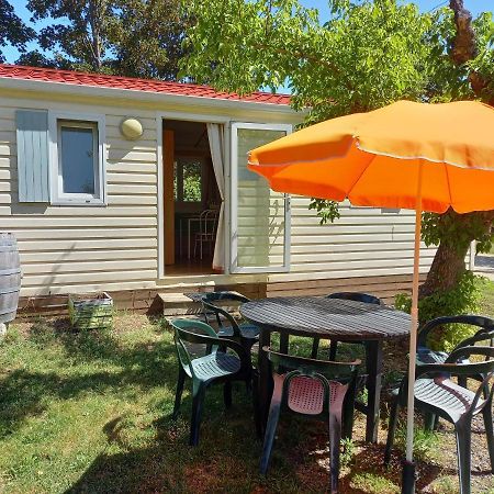 Lempdes sur Allagnon Camping Le Pont D'Allagnon מראה חיצוני תמונה