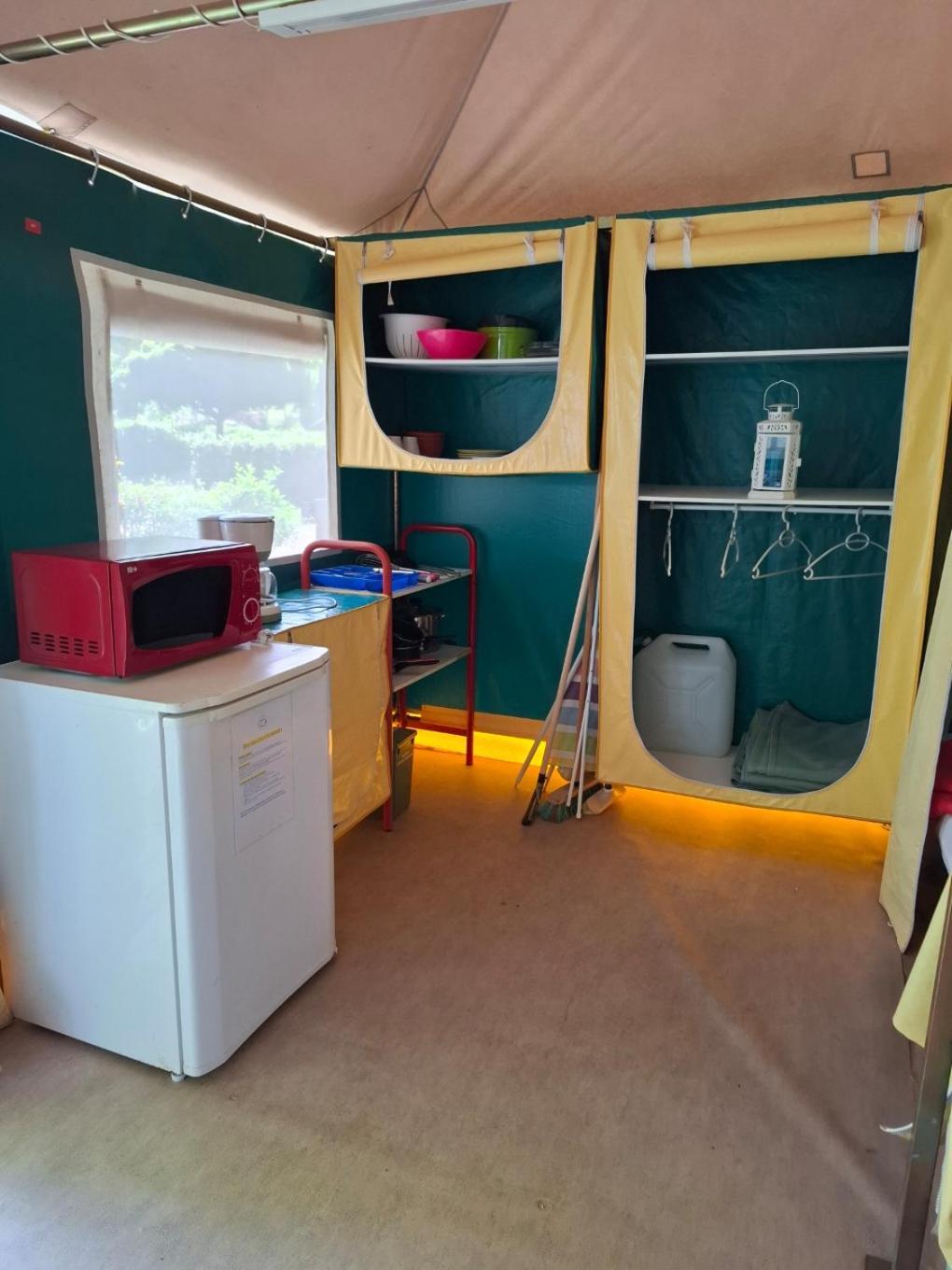 Lempdes sur Allagnon Camping Le Pont D'Allagnon מראה חיצוני תמונה