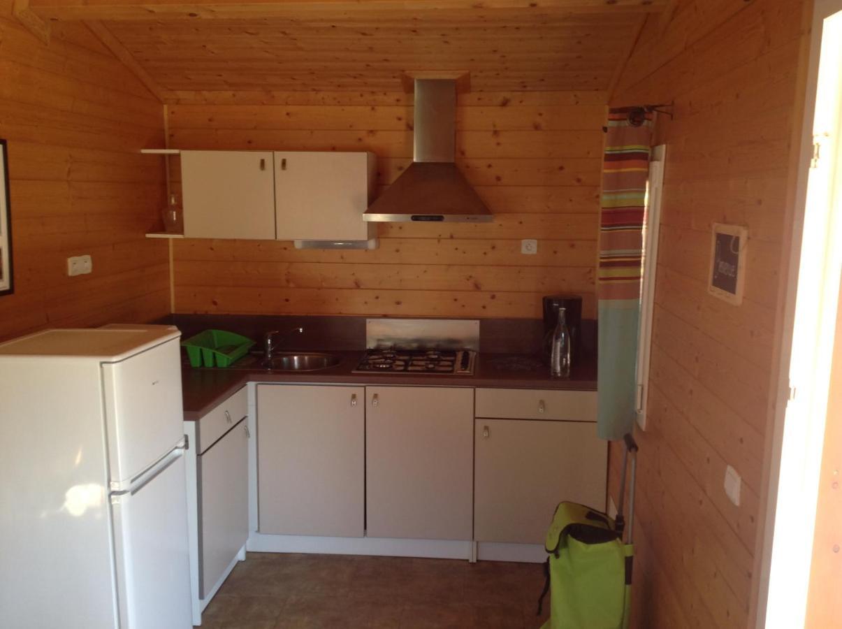 Lempdes sur Allagnon Camping Le Pont D'Allagnon מראה חיצוני תמונה